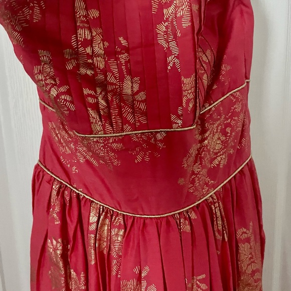 Adorable Coral strapless dress - Picture 6 of 6